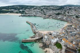‘Idyllic’ St Ives Bay could be ‘spoilt’ by project releasing chemicals into sea. (Photo: Adobe Stock) 