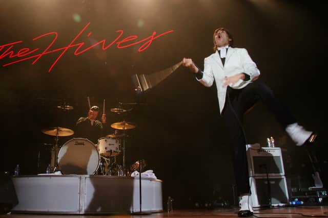Howlin Pelle Almqvist and the Hives perform on stage at The Dome on April 16, 2005 in Brighton, England. (Photo by Dave Etheridge-Barnes/Getty Images)