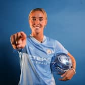 Manchester City has confirmed the signing of Wolfsburg forward Jill Roord. Cr: Manchester City FC
