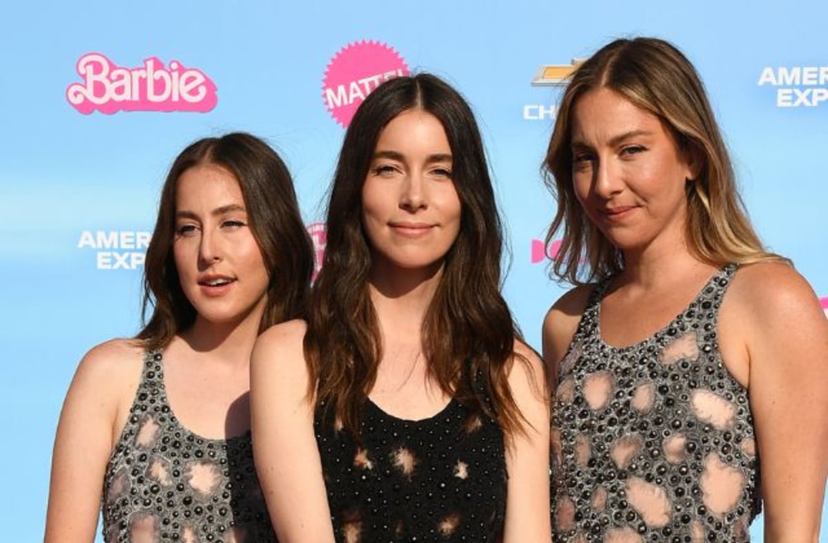 The Haim Sisters Show Off Their Dance Moves in New Louis Vuitton Video – WWD