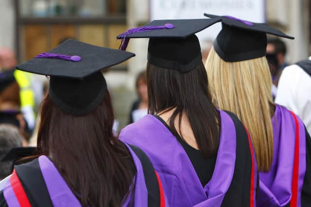 Graduates earn £3k more if parents don’t have a university degree. (Photo: Chris Ison/PA Wire) 