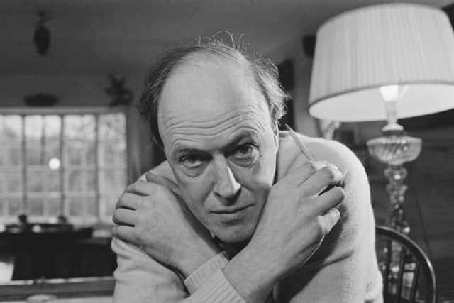 British novelist Roald Dahl (1916 - 1990), UK, 10th December 1971.  (Photo by Ronald Dumont/Daily Express/Getty Images)