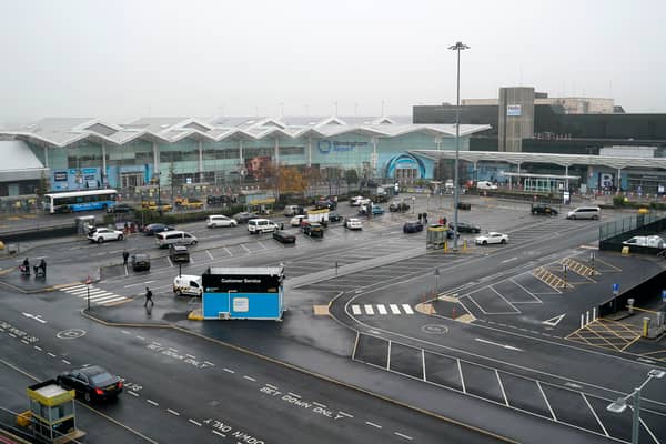 Teenager, 19, tragically dies after falling at Birmingham Airport. (Photo: Getty Images) 