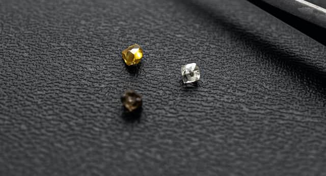 Superdeep diamonds with silicate and sulfide inclusions. (Image by Wits University).