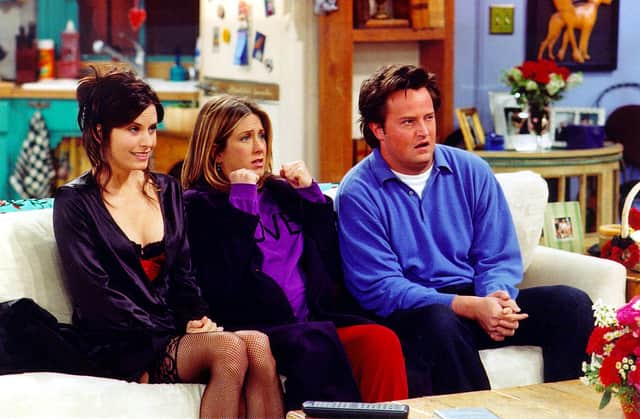 The late Matthew Perry had a close bond with all his Friends co-stars, but particulary with Jennifer Aniston  (Photo by Warner Bros. Television/Getty Images) 