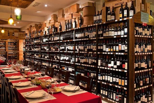 Restaurante Veneza and its famous wines
