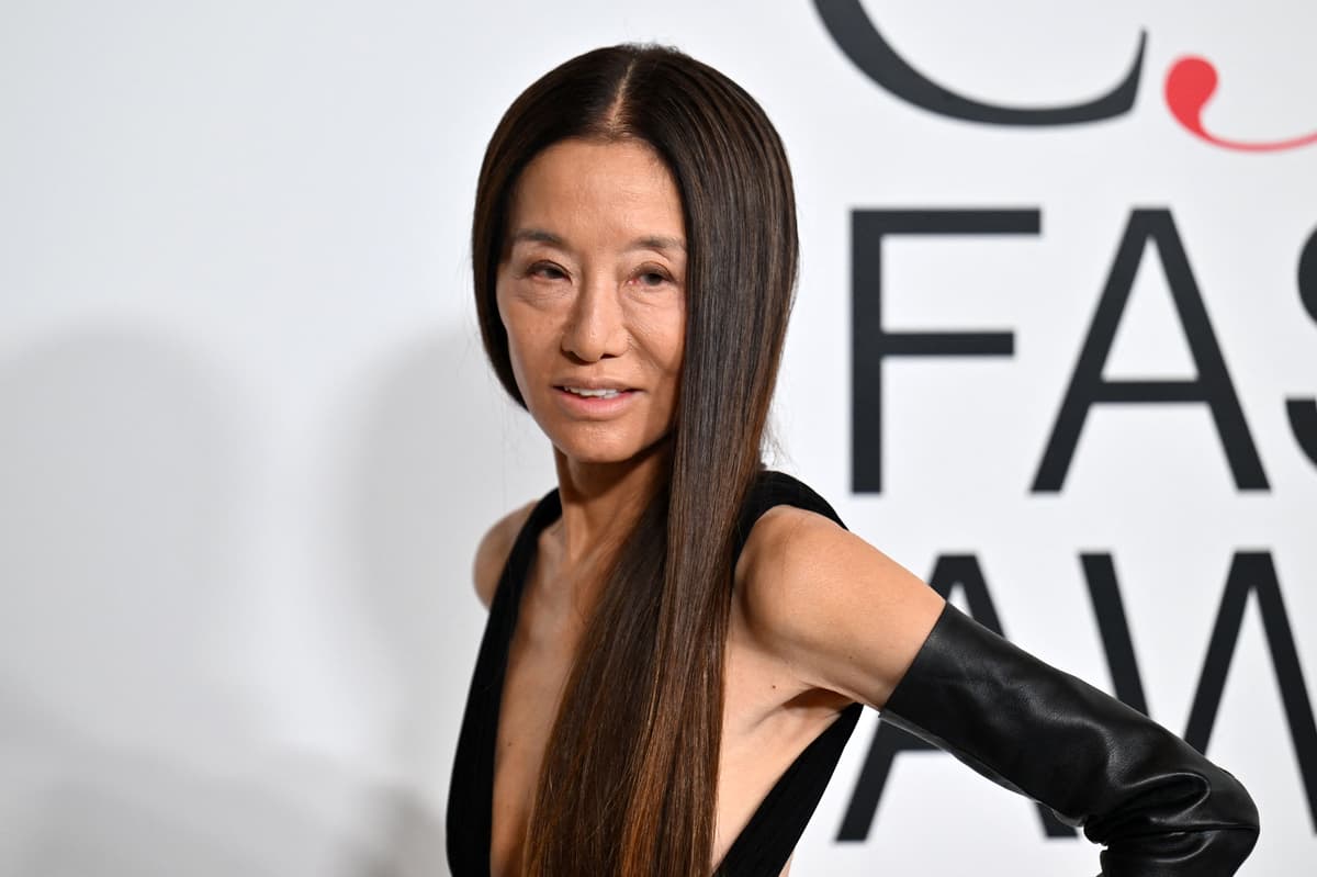 Fashion designer Vera Wang twins with her lookalike daughters