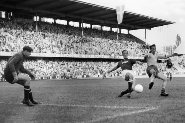 Kurt Hamrin (R) battles for the ball with a Soviet defender in front of goalkeeper Lev Yashin (L) during the World Cup quarterfinal soccer match between Sweden and the USSR on 19 June 1958 in Stockholm (Photo: STAFF/AFP via Getty Images)