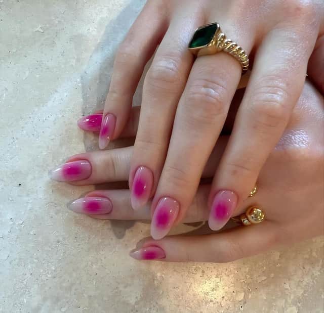 The Aura nails nail trend. Photo by Instagram.