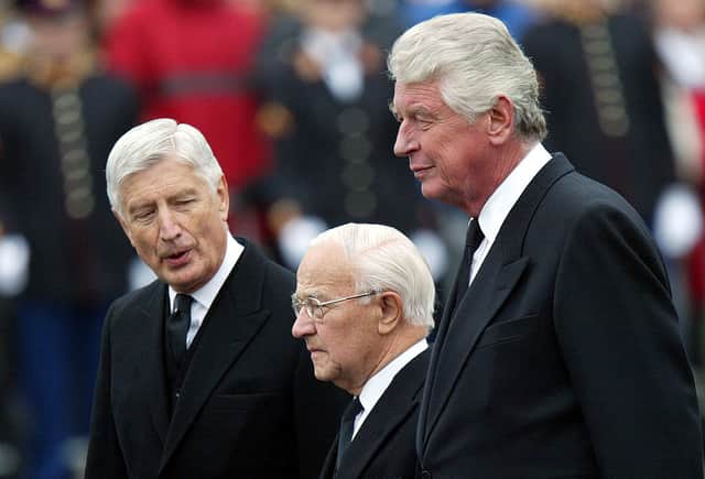  Former Dutch prime minister Dries van Agt and his wife Eugenie have died hand-in-hand in double euthanasia. Three former Dutch prime ministers (L-R) Dries van Agt, De Jong and Wim Kok, walk toward the Nieuwe Kerk church for the funeral ceremony of Prince Claus of the Netherlands October 15, 2002 in Delft, Netherlands