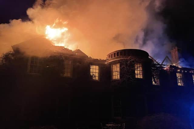 A mansion in Cudridge was destroyed when fire broke out.