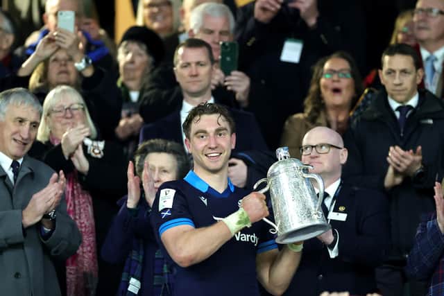 Jamie Ritchie, the captain of Scotland raises the Calcutta Cup after their victory during the Six Nations Rugby match between England and Scotland at Twickenham Stadium on February 04, 2023 in London, England. (Photo by David Rogers/Getty Images)
