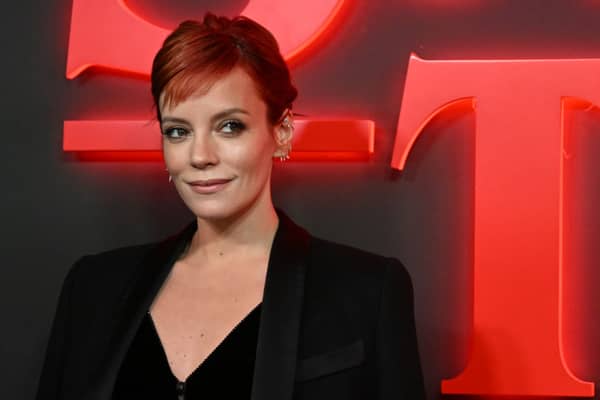 Singer Lily Allen shares she just experienced an earthquake whilst in Brooklyn, New York
