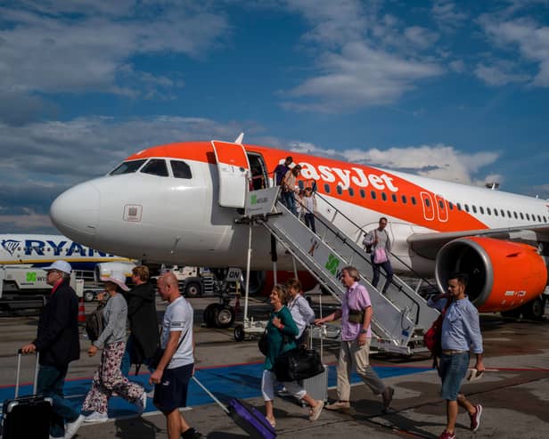 TUI and easyJet have warned passengers flying from Gatwick Airport that there could be no food and drink on flights if catering staff strikes go ahead. (Photo: AFP via Getty Images)