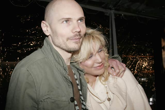 Musicians Billy Corgan (L) and Courtney Love attend the premiere of Paramount Pictures "Freedom Writers" at the Village Mann Theatre January 4, 2007 in Westwood, California.  (Photo by Mark Mainz/Getty Images) 