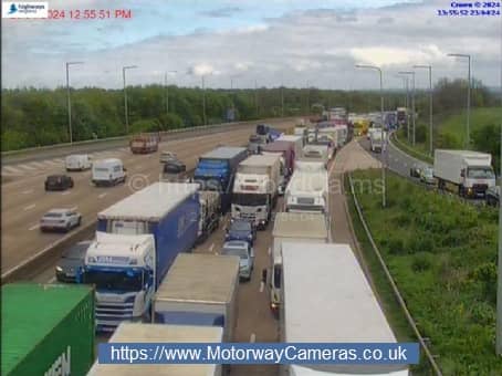 M25 has closed three out of four lanes following a crash 