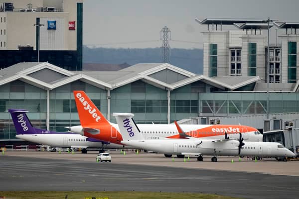 A travel expert has shared the best days for cheap flights this summer - and the busiest dates to travel abroad at UK airports that you should avoid. (Photo: Getty Images)