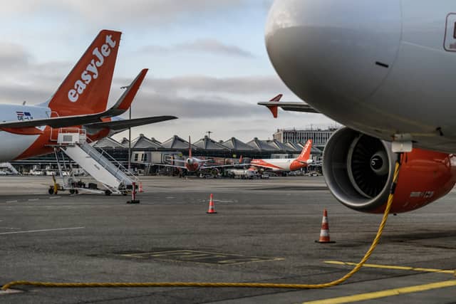 Fears are mounting of summer travel chaos as pilots of major airline EasyJet reject pay offer and threaten to strike. (Photo: AFP via Getty Images)