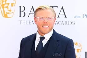 Comedian Rob Beckett stepping away from stage while wife "pursues her literary dreams"