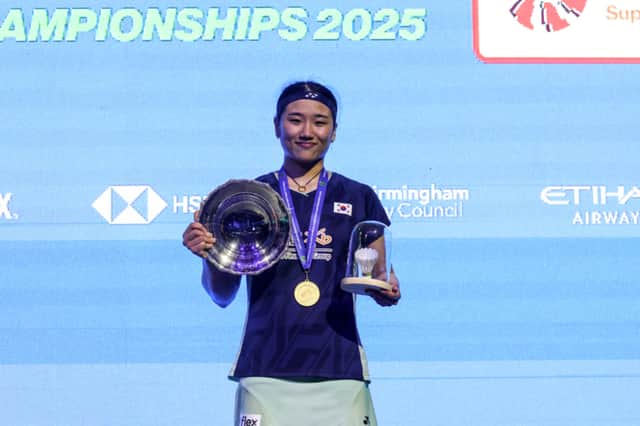 An Se Young holding the trophy at the YONEX All England 2025