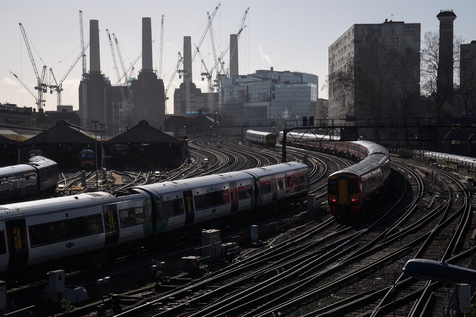 Major disruption to train services with routes cancelled and delayed