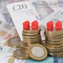 Balancing mortgage deals in an uncertain economic climate can be confusing - but experts have some advice