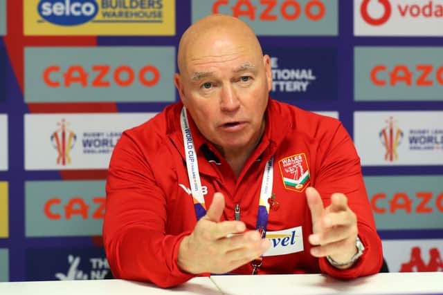 Tributes paid to Rugby league legend John Kear following his death at 71, was he married? John Kear, the then Head Coach of Wales looks on following the Rugby League World Cup 2021 Pool D match between Papua New Guinea and Wales at the Keepmoat Stadium on October 31, 2022 in Doncaster, England. (Photo by Alex Livesey/Getty Images for RLWC)