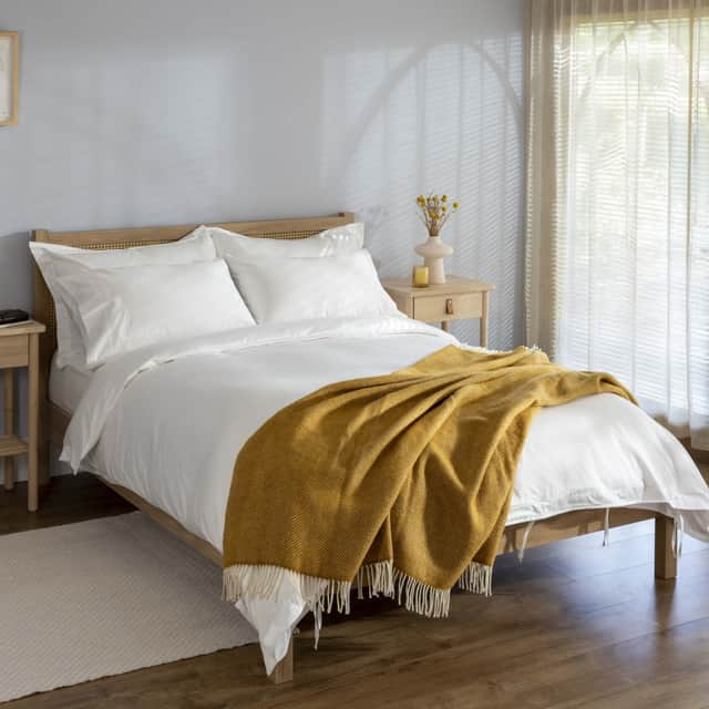 Soak&Sleep’s 600 thread count Egyptian cotton bedding brought a smooth, hotel-style feel to the bedroom and was a strong contender for comfort and luxury.