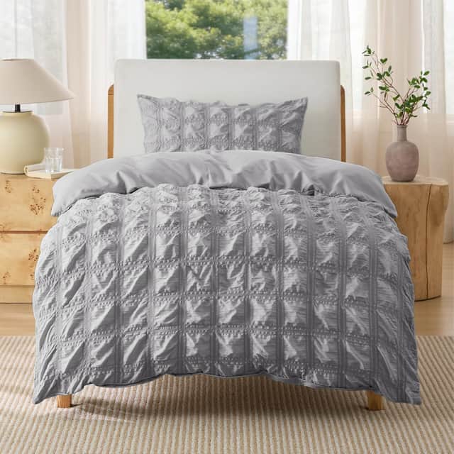 Bedsure’s bedding offered a softer, more relaxed feel, making it a cosy and affordable option for giving the bedroom an easy refresh.