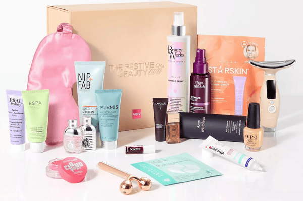I’ve just received Very’s £75 Christmas Beauty Box is worth over £360 and I want to keep it for myself