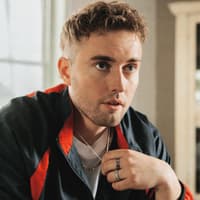 Sam Fender announces massive stadium tour for 2027 - how to get tickets