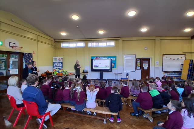 The SPAR representatives spoke with pupils about where their food comes from, the importance of supporting local farmers and producers, and how making homegrown, healthy choices benefits both communities and the environment.