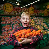 Shoppers can pick up an essential treat for Rudolph with two supermarkets giving away free carrots in the lead up to Christmas
