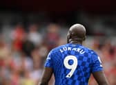 LONDON, ENGLAND - AUGUST 22: Romelu Lukaku of Chelsea looks on during the Premier League match between Arsenal and Chelsea at Emirates Stadium on August 22, 2021 in London, England. (Photo by Michael Regan/Getty Images)