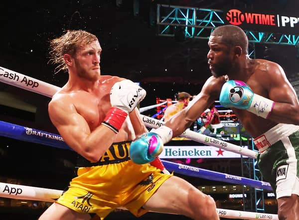 The much-hyped fight between Floyd Mayweather and Logan Paul ended in boos from a demanding and somewhat disappointed Miami crowd. (Pic: Getty)