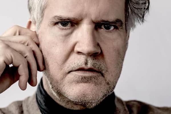 Lloyd Cole has cancelled a number of upcoming tour dates. (Picture: Paul Shoul)