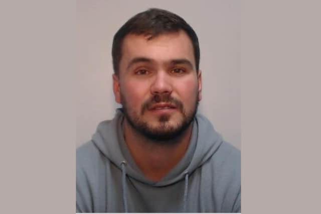Wanted man Stuart Hanson, who has links to Glossop, Tameside and Manchester. The 38-year-old is wanted in connection with an alleged assault.


