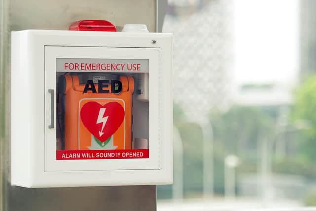 Defibrillators can come with LCD displays to provide on screen instruction, voice instructions, and instant feedback so the rescuer knows the quality and effectiveness of their CPR. (Pic: Getty)