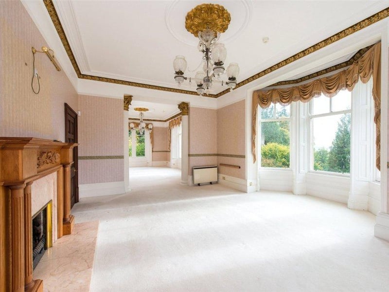 Drawing room.