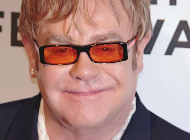 Elton John has announced he will no longer be using Twitter. 