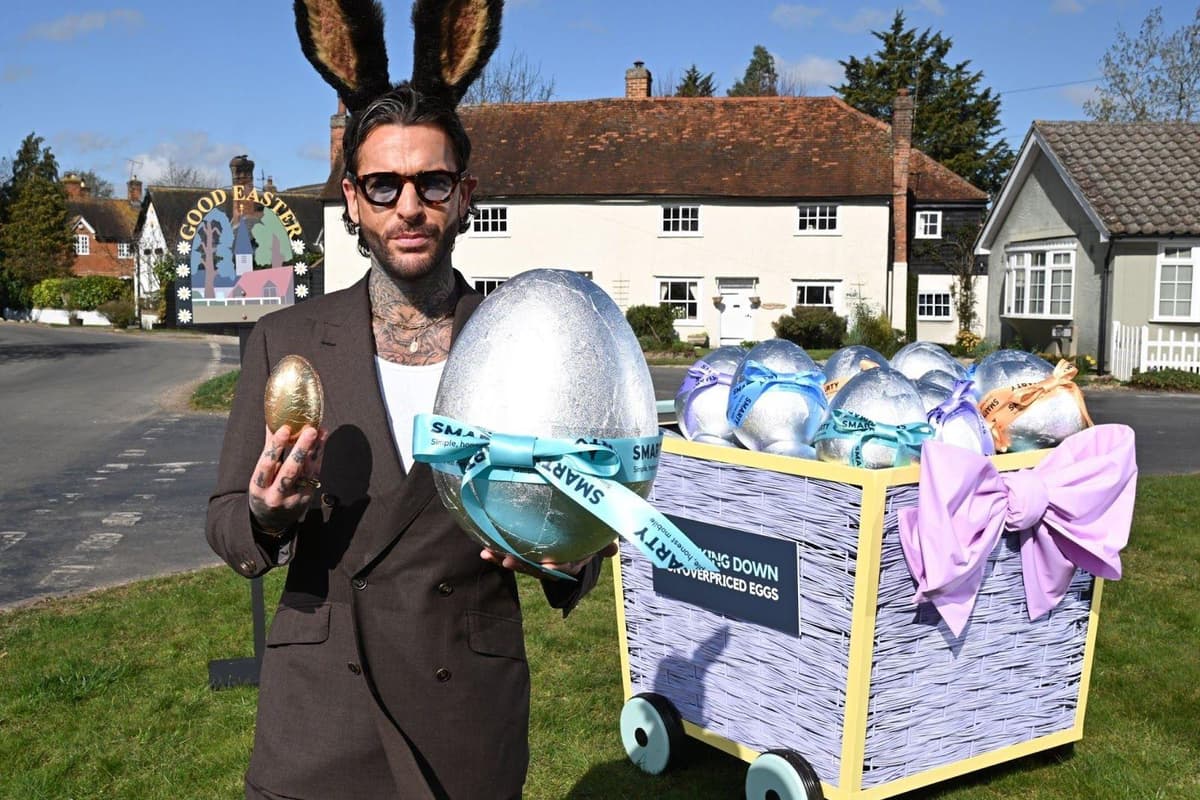 Bad Wicks Bad Bunny: Pete Wicks smoulders as the Easter Bunny in new SMARTY ...