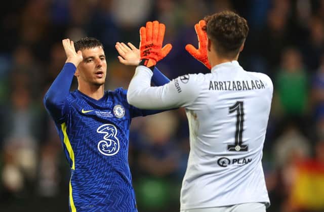 Kepa Arrizabalaga of Chelsea interacts with teammate Mason Mount during the penalty shoot out in the UEFA Super Cup 2021 match between Chelsea FC and Villarreal CF at the National Football Stadium at Windsor Park on August 11, 2021 in Belfast, Northern Ireland. (Photo by Catherine Ivill/Getty Images)