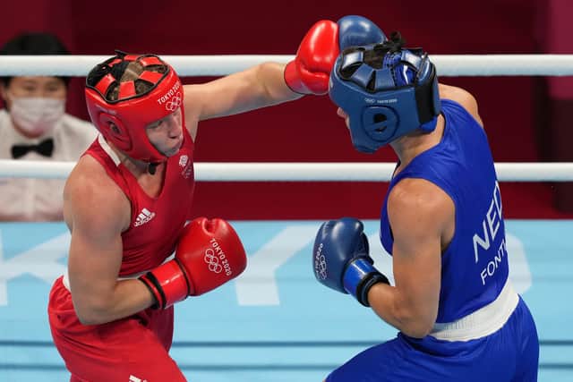 Lauren Price (red) and Netherland's Nouchka Fontijn during the Women's Middle (69-75kg) Semifinal on the fourteenth day of the Tokyo 2020 Olympic Games (Photo: PA Wire/PA Images)
