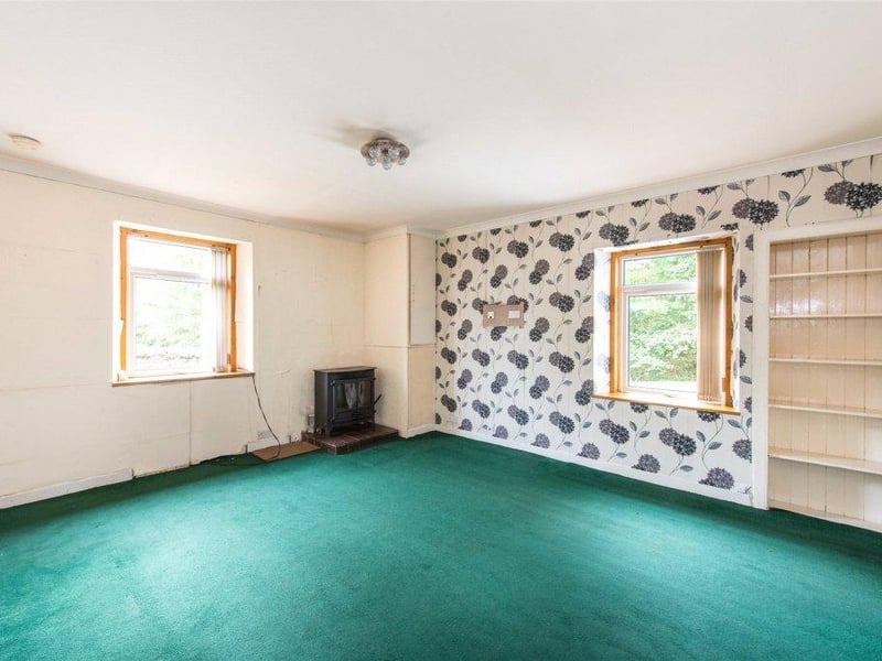 Gardener's cottage - sitting room.