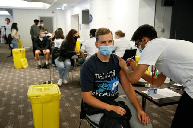 Hundreds of young people queued to be vaccinated at pop-up centres over the weekend (Photo: Getty Images)