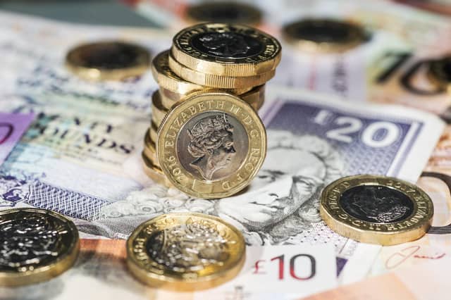 Free money is on offer for customers who switch to a different broadband provider - we look at the best giveaways