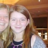 Ellie Jacobs (right) with her late mother Sarah Jacobs who was killed in a car crash (Photo: Thames Valley Police)