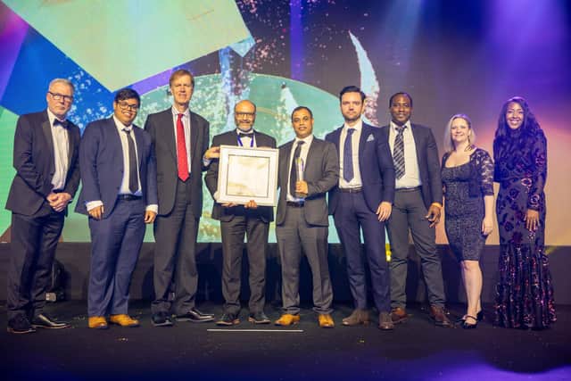 Sir Stephen Timms MP Minister Minister of State for Social Security and Disability Presenting an awards to the winners!!