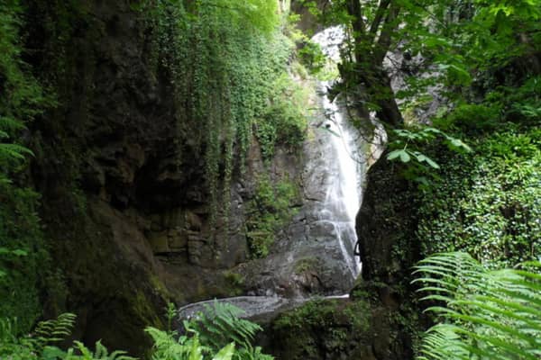 This is a beautiful but mysterious place as the waterfall is surrounded by overhanging rocks. Named after Lady Finella who is said to have killed King Kenneth II after he murdered her son. She then jumped into the waterfall to escape capture. This 65 feet drop is hidden away behind St Cyrus and Johnshaven.
