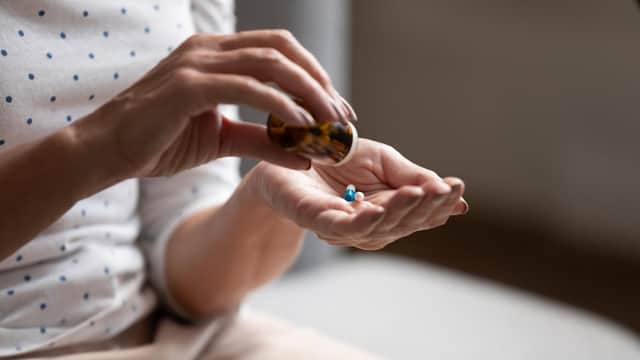 People who suffer from chronic pain which has no known cause should not be prescribed painkillers, according to health officials (Photo: Shutterstock)